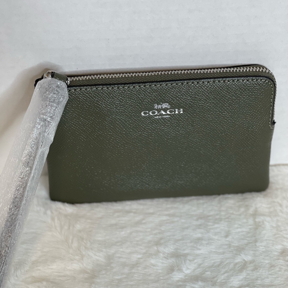 Coach Corner Wristlet Wallet Leather - Picture 3 of 7